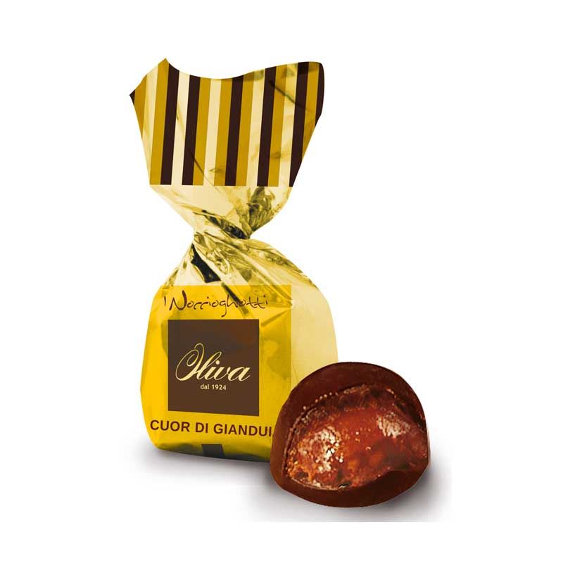 Mjölkchokladpralin med giandujafyllning & hasselnötskrisp