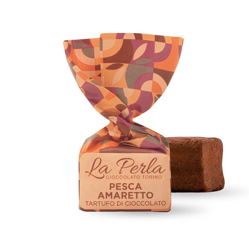 Mörk chokladtryffel med persika & amarettokakekrisp